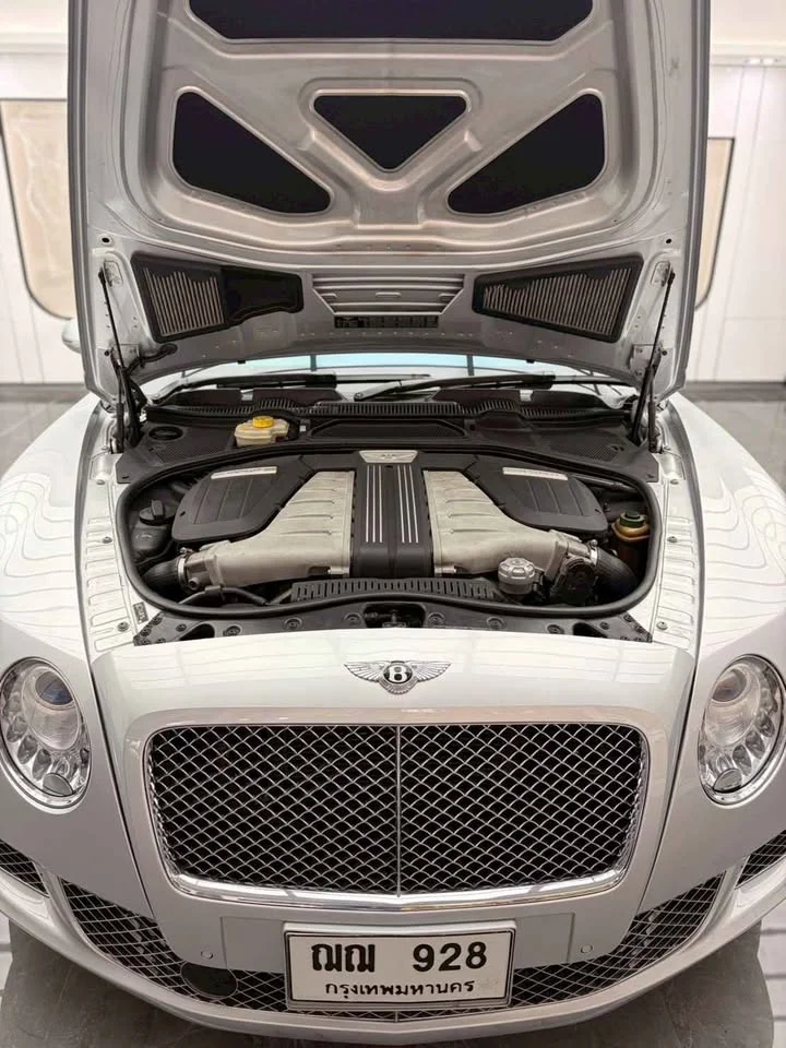 2012 Bentley Continental GT, GTC II 3