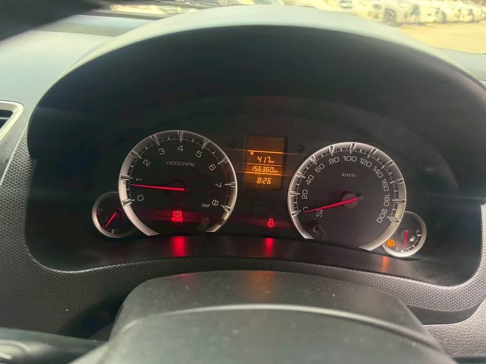 2012 Suzuki Swift II 2