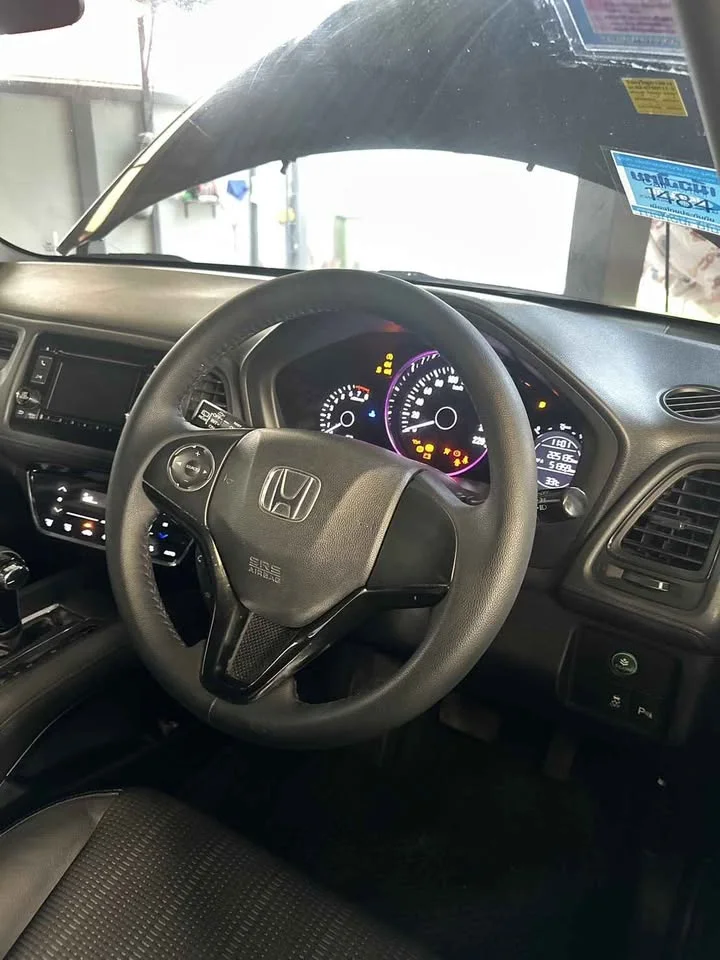 2015 Honda HR-V II 2