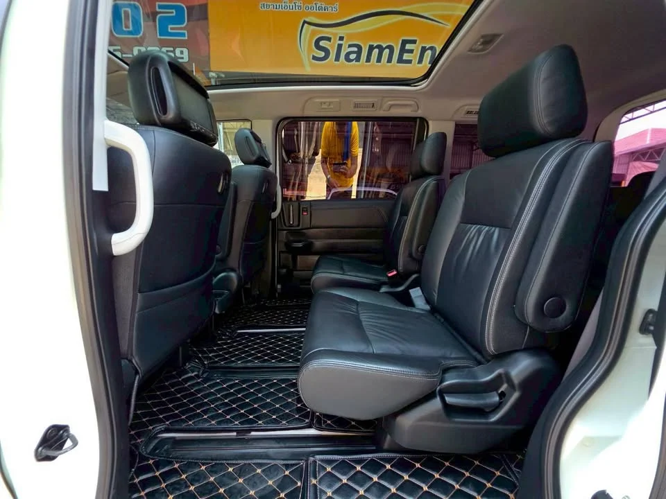 2014 Honda Stepwgn IV 2