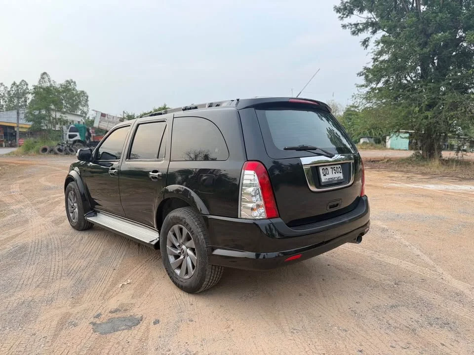 2009 Isuzu MU-7 3