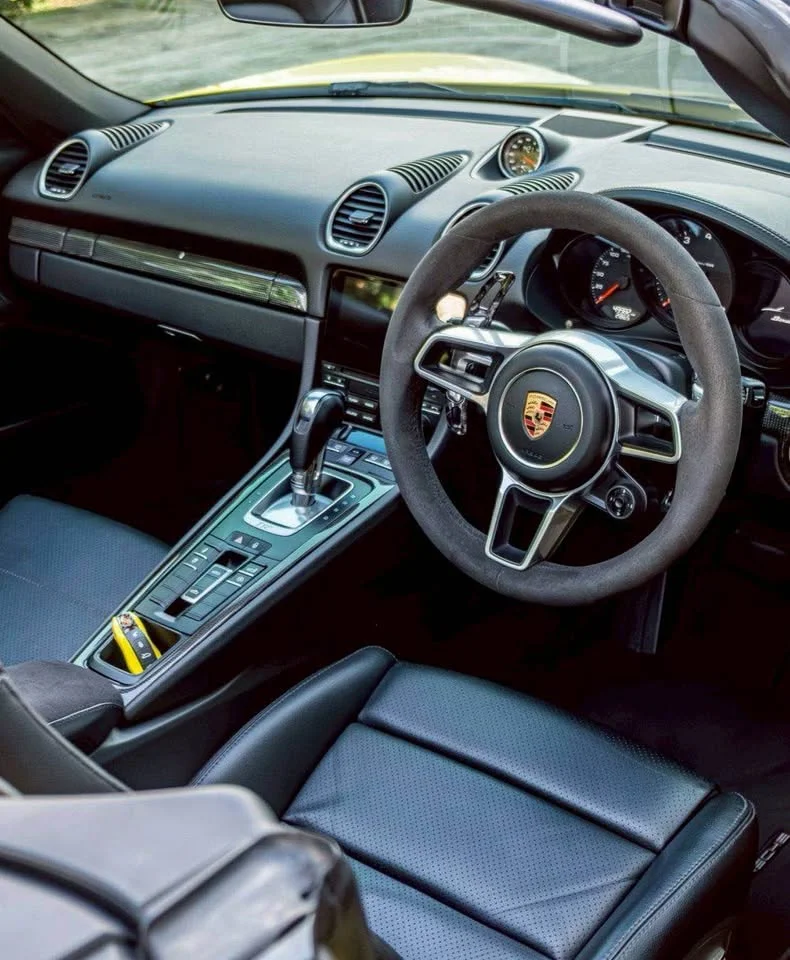 2017 Porsche 718 Boxster and Cayman IV 3
