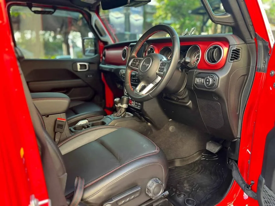 2024 Jeep Wrangler JL 2