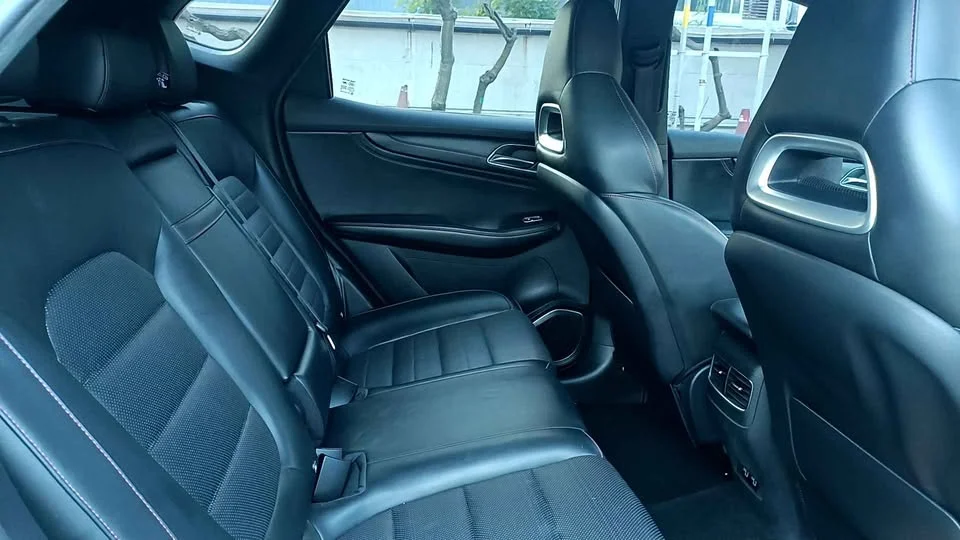 2021 MG HS 3