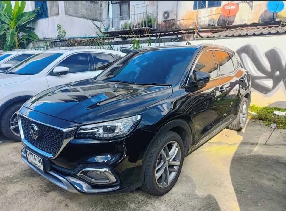 2020 MG HS 2