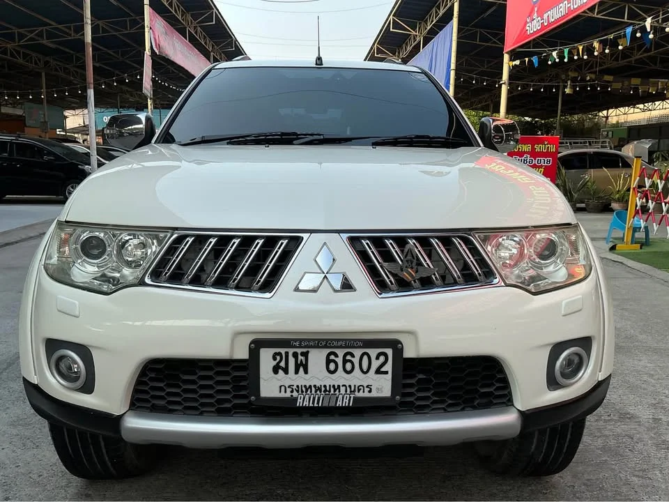 2012 Mitsubishi Pajero Sport II 3