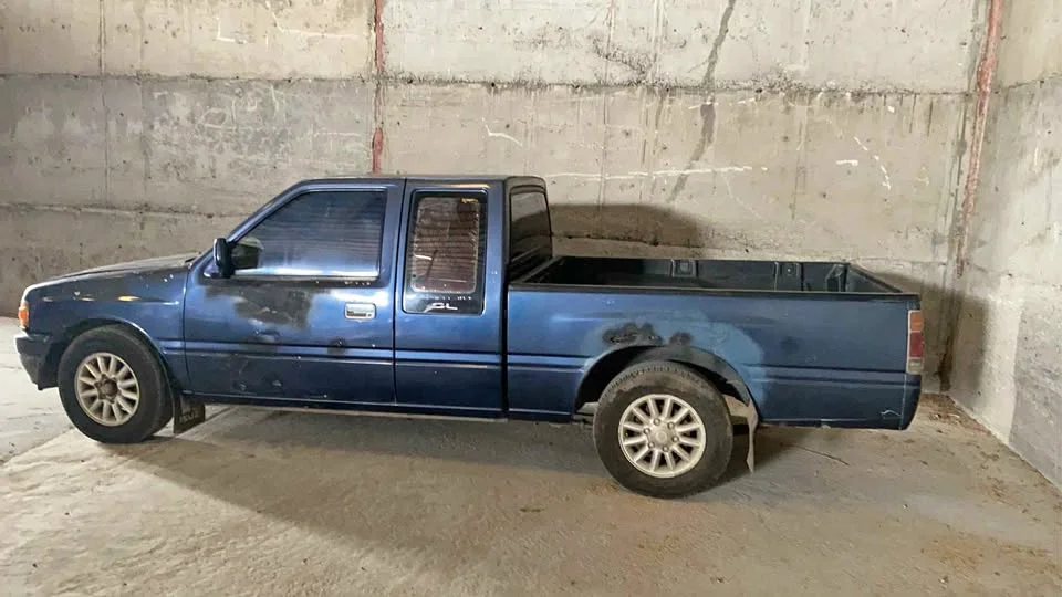 1990 Isuzu TFR III 3
