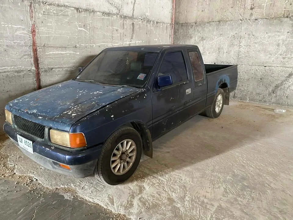 1990 Isuzu TFR III 2