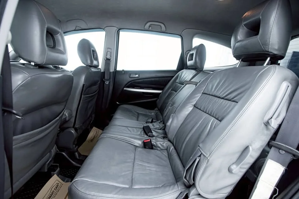 2003 Honda Stream I 2