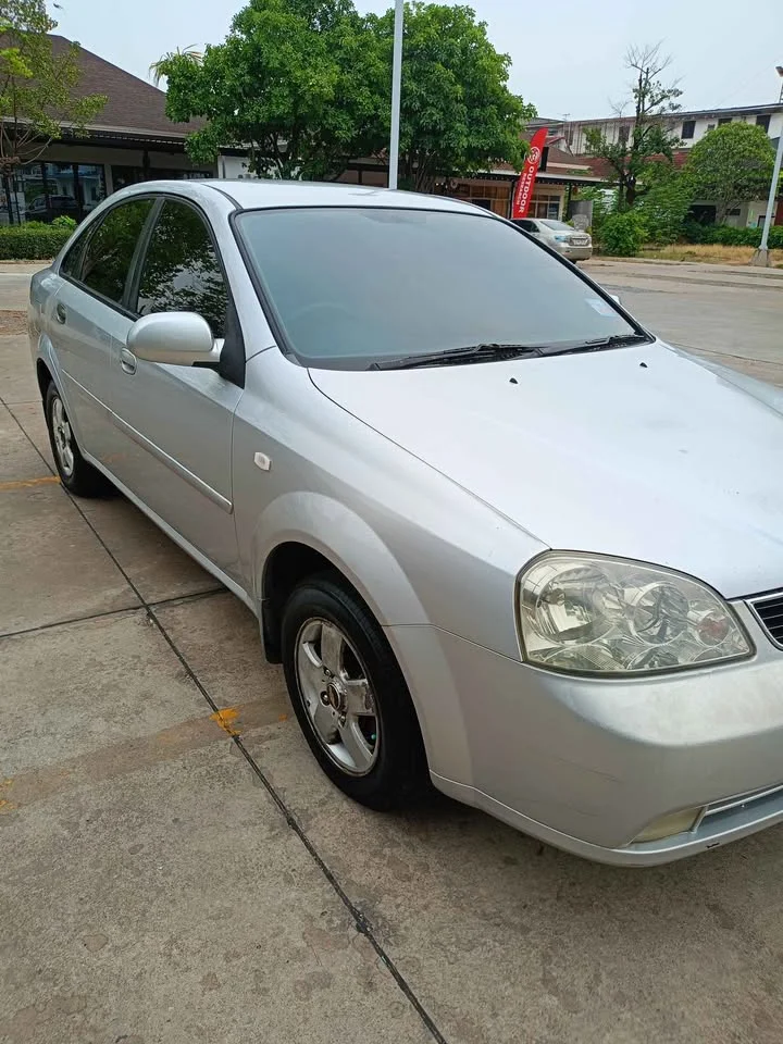 2004 Chevrolet Optra 2