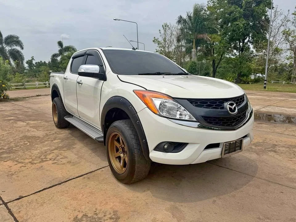 2013 Mazda BT-Series II 3