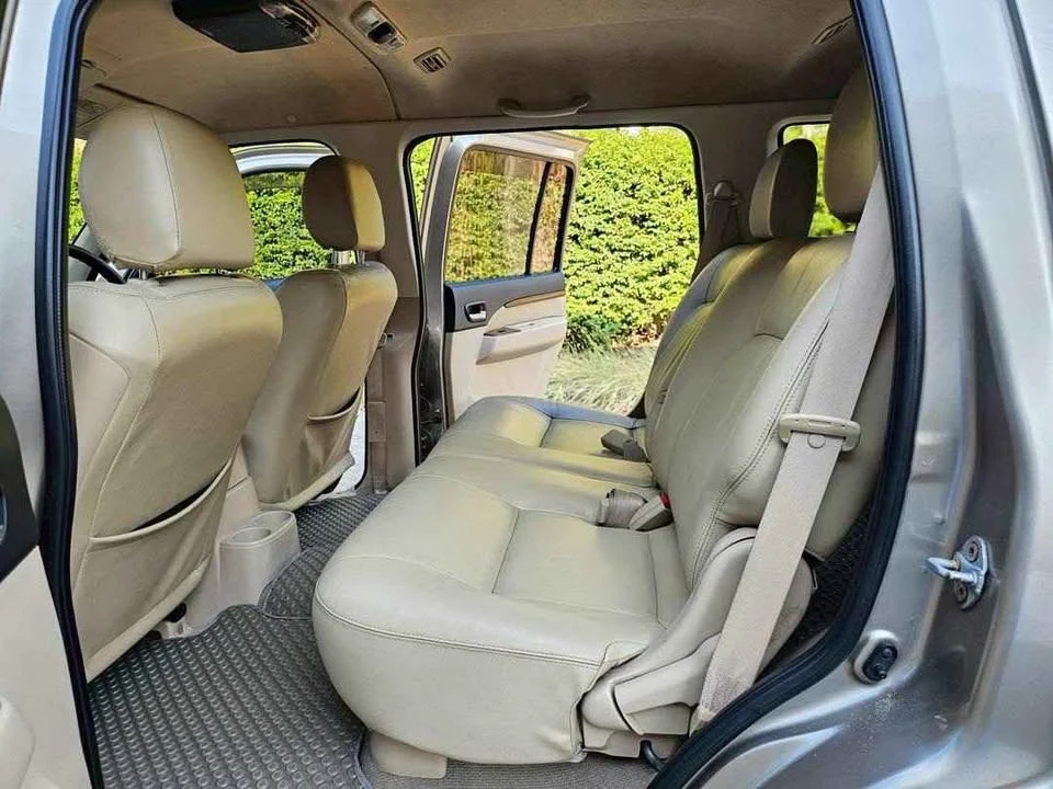 2012 Ford Everest I 2