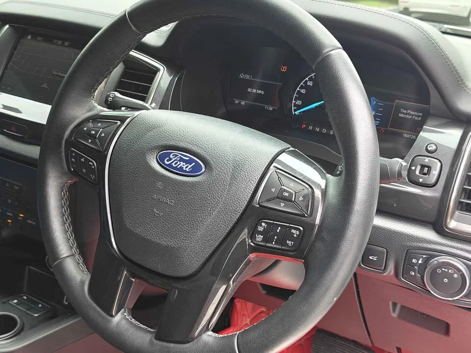 2018 Ford Everest II 2