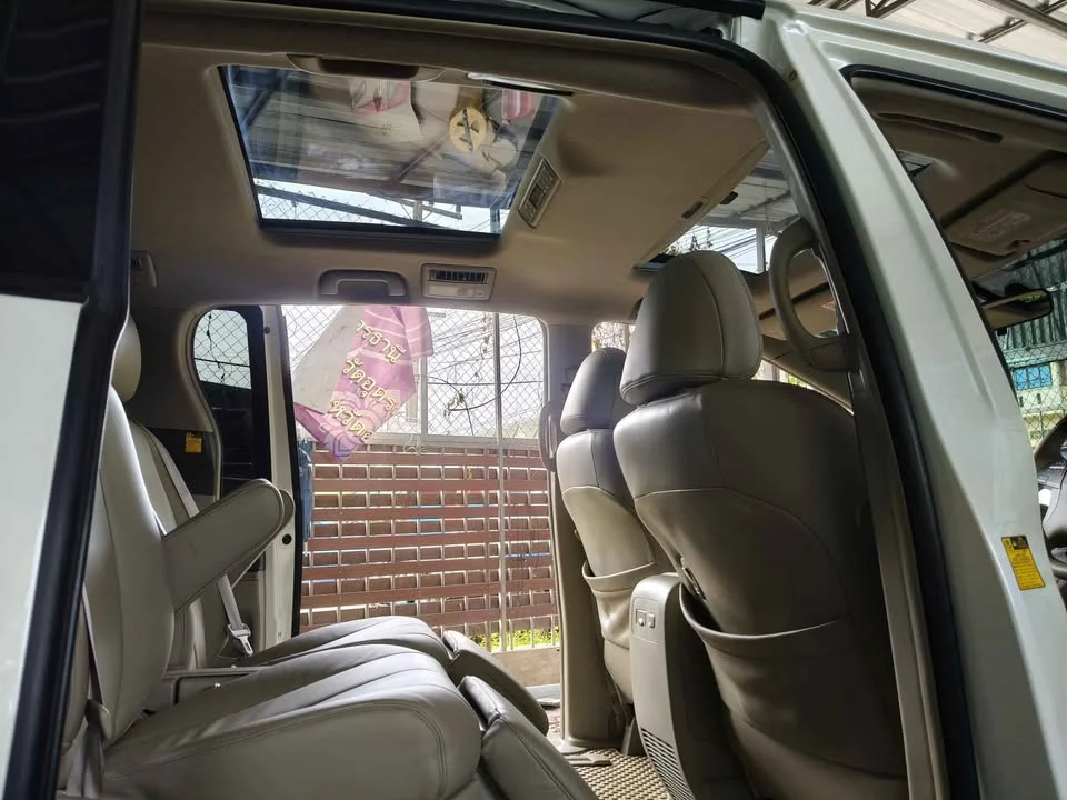 2009 Toyota Estima III 3