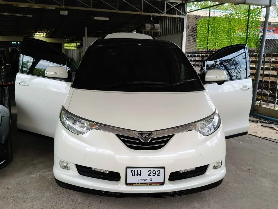 2009 Toyota Estima III 2