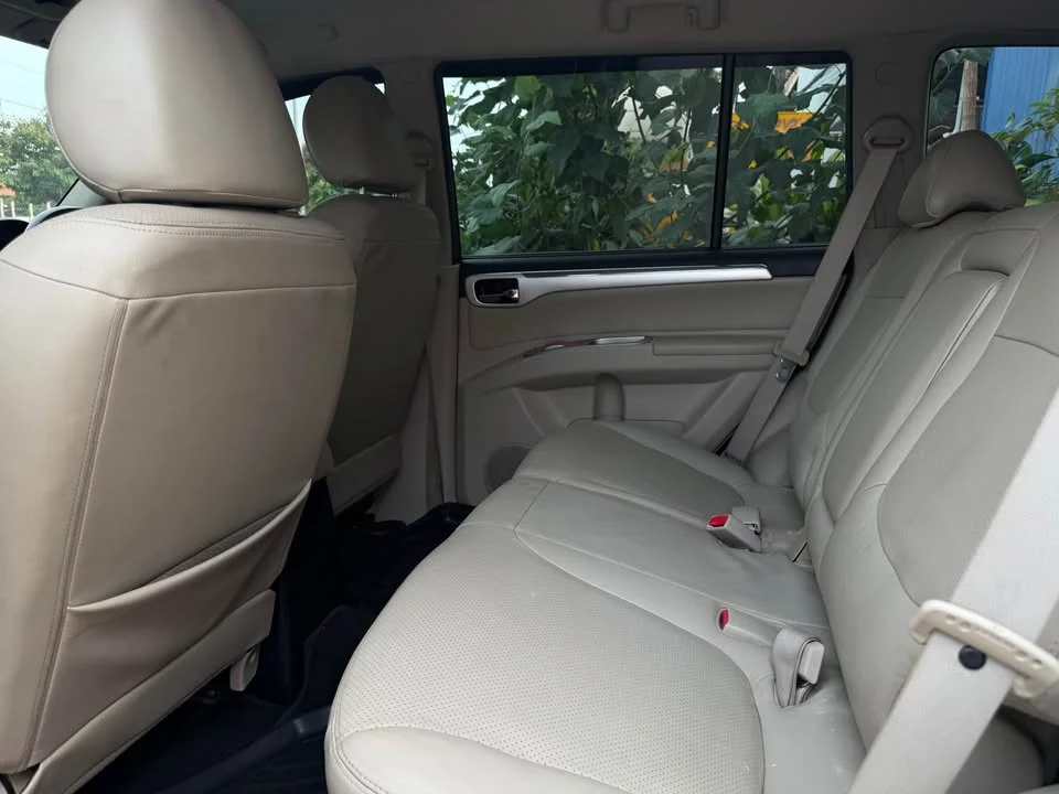 2010 Mitsubishi Pajero Sport II 2