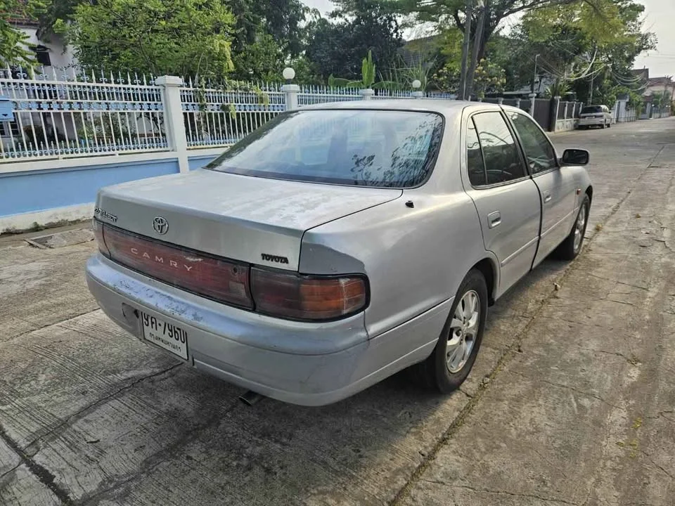 1995 Toyota Camry III (XV10) 2