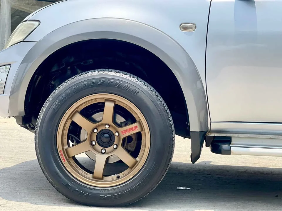 2011 Mitsubishi Triton IV 2