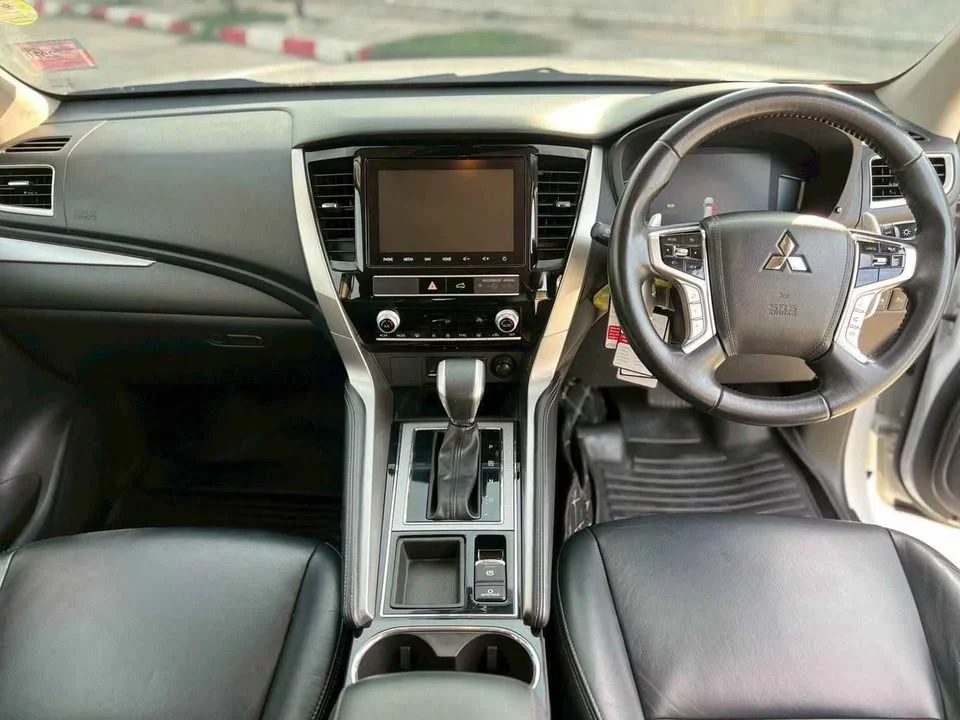 2020 Mitsubishi Pajero Sport III 2