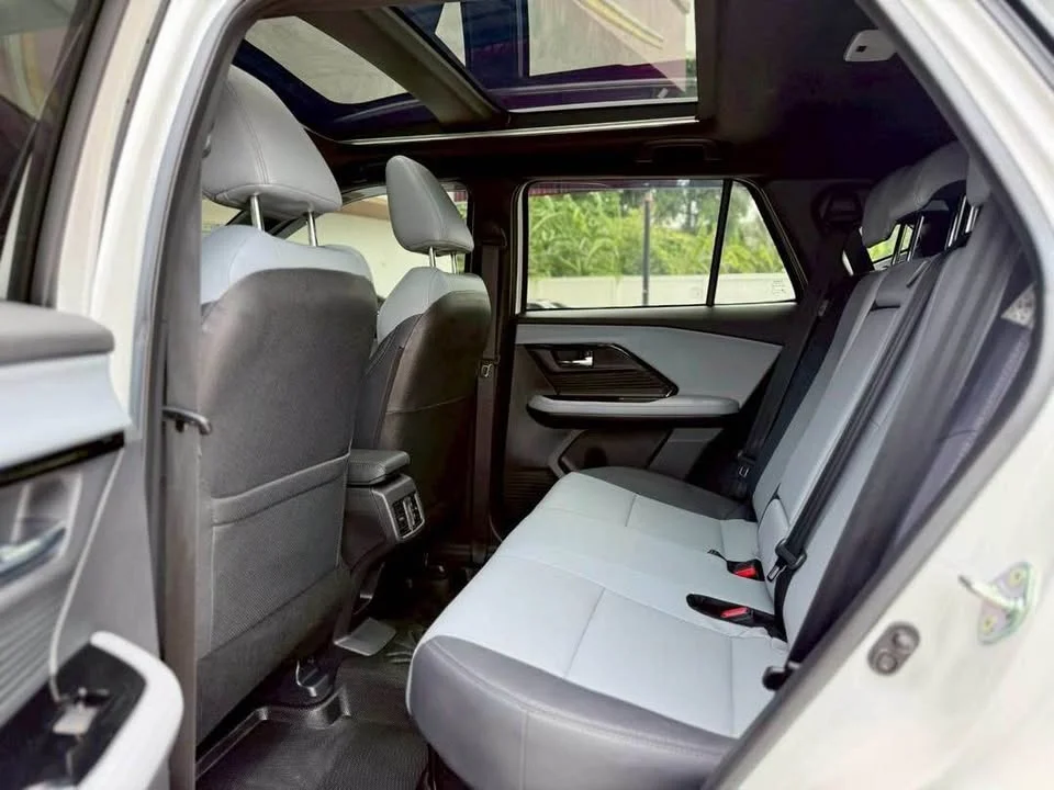 2024 Toyota Yaris Cross AC200 3