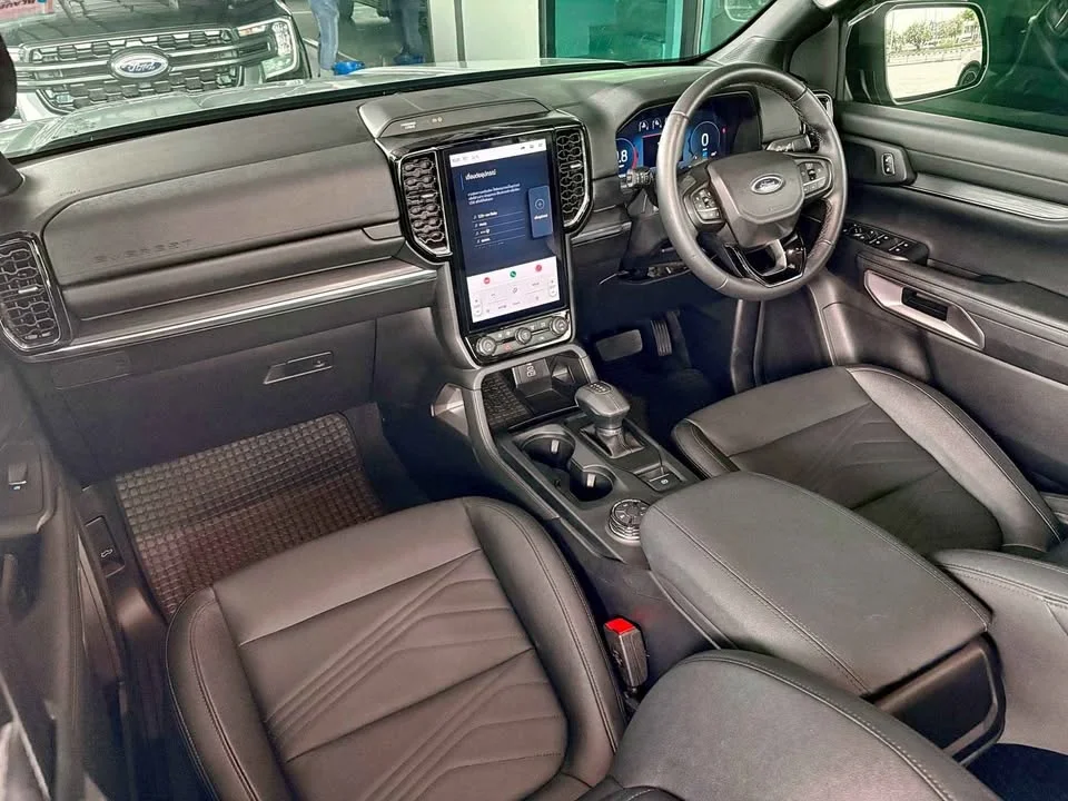 2024 Ford Everest III 3