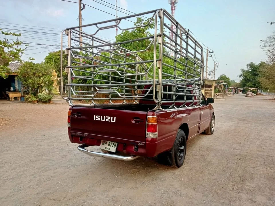 1992 Isuzu TFR III 3