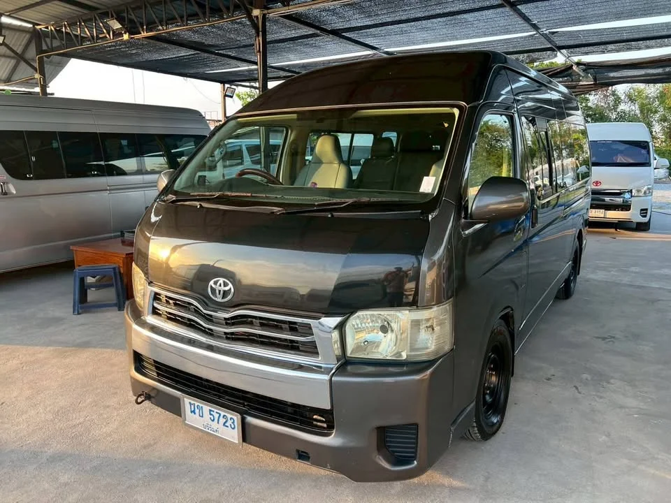 2005 Toyota Commuter V (H200) 3