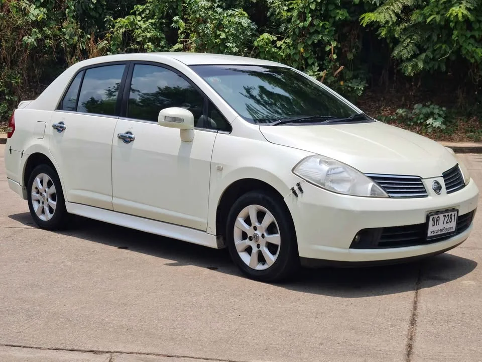 2009 Nissan Tiida I (C11) 3