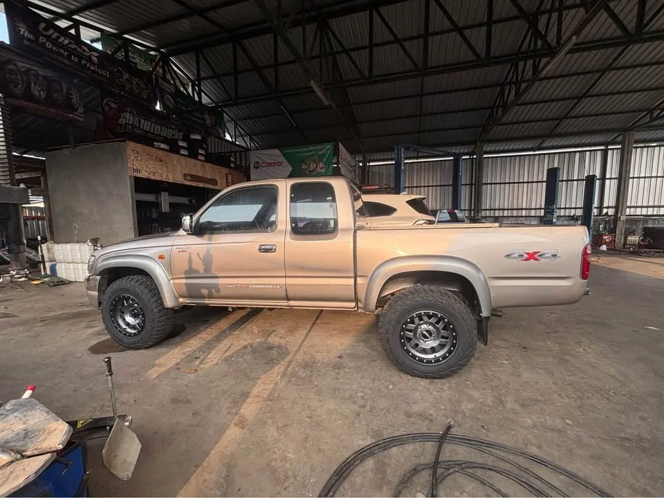 2022 Toyota Hilux Tiger VI 2