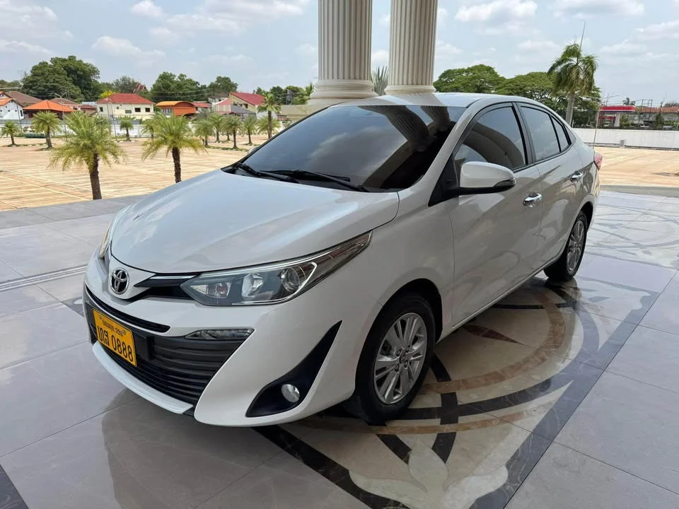 2019 Toyota Yaris ATIV III 3