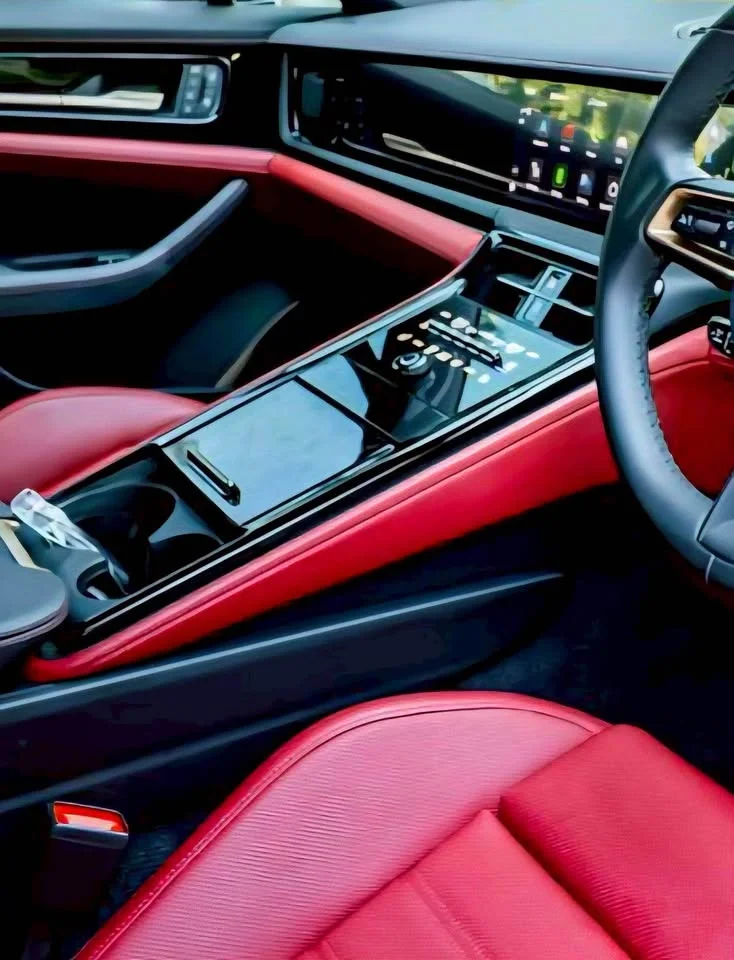 2026 Porsche Panamera II 2