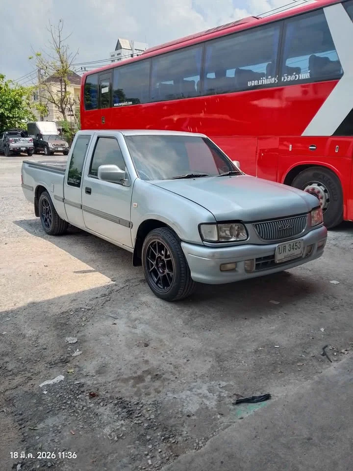 2001 Isuzu Faster Dragon Eyes III 2