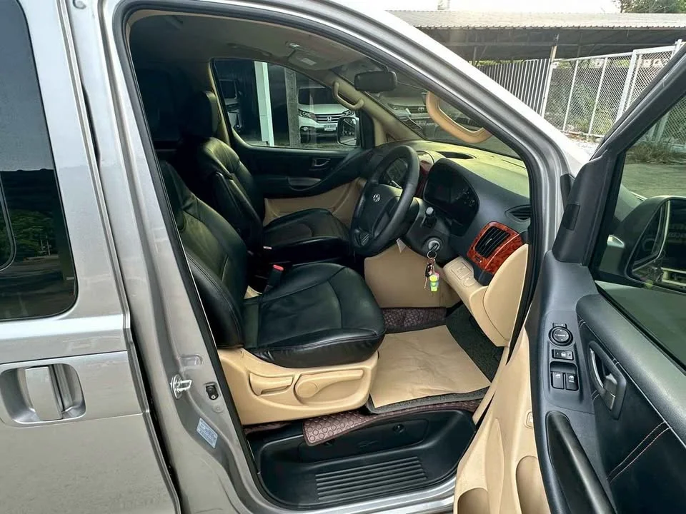 2011 Hyundai H-1 II 3