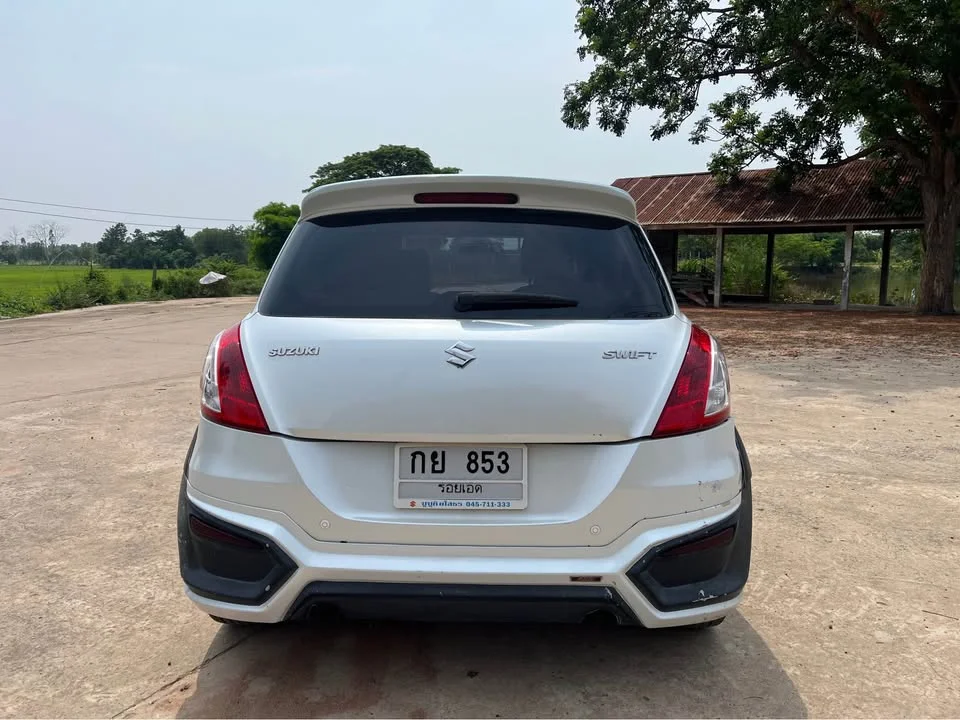 2013 Suzuki Swift II 2
