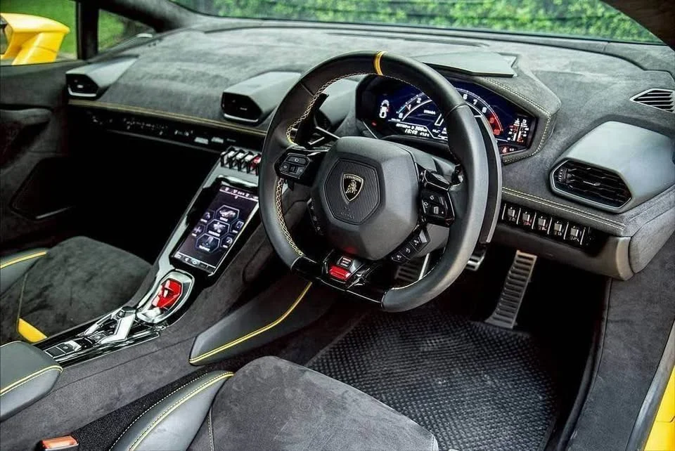 2024 Lamborghini Huracan 2
