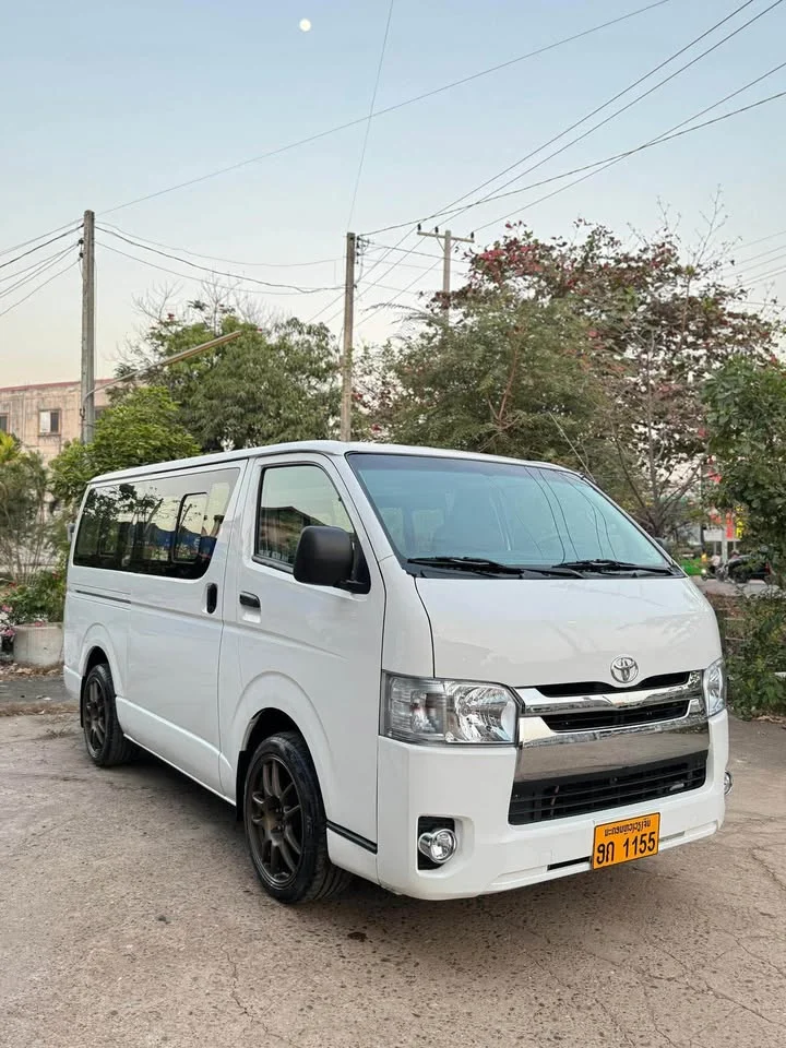 2018 Toyota HiAce V (H200) 2