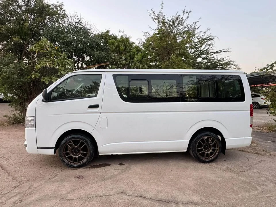 2018 Toyota HiAce V (H200) 3