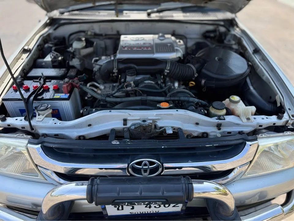 2004 Toyota Hilux Tiger VI 2