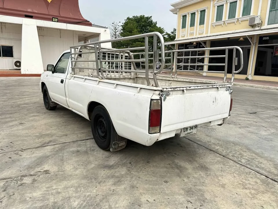 2006 Nissan Frontier I 2