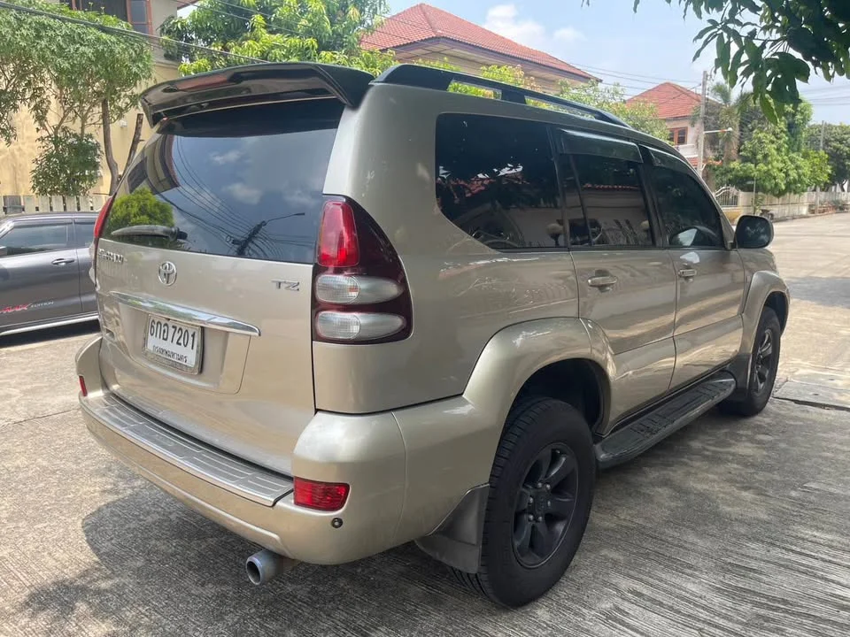 2003 Toyota Land Cruiser Prado J120 2