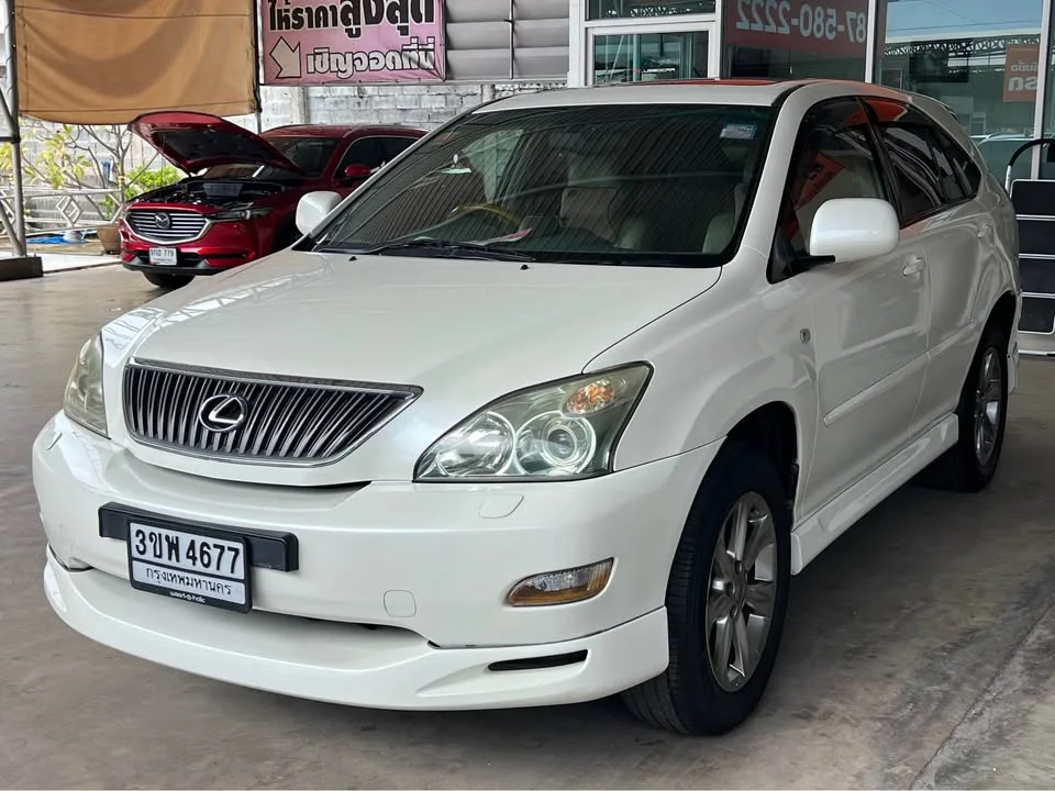 2004 Toyota Harrier II 2