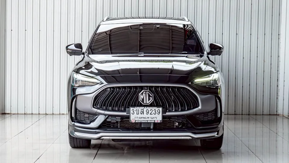 2023 MG HS 3