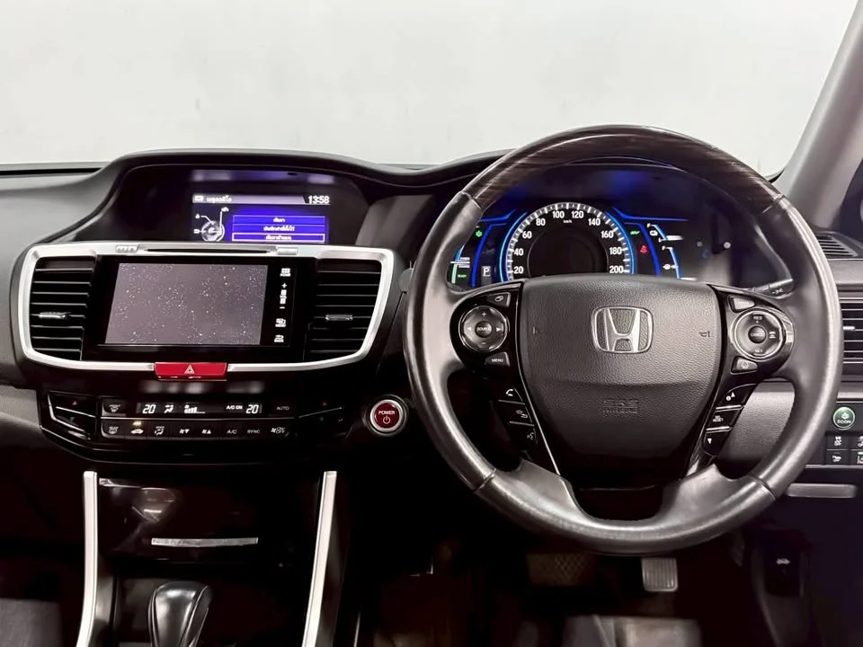 2016 Honda Accord IX 3