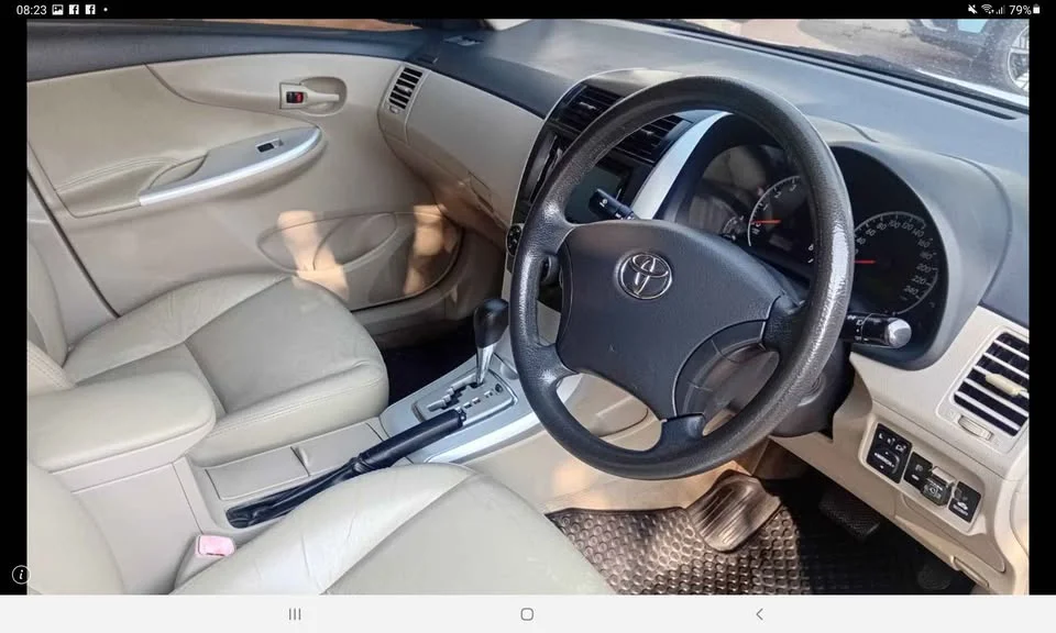2013 Toyota Corolla Altis X (E140) 2