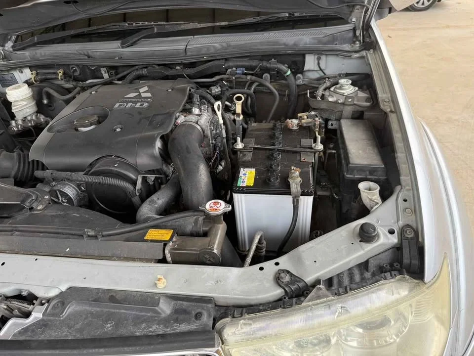 2011 Mitsubishi Pajero Sport II 3