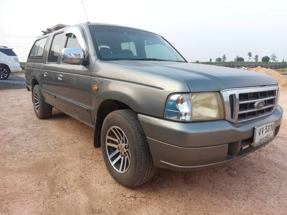 2004 Mazda 2500 Fighter V 2