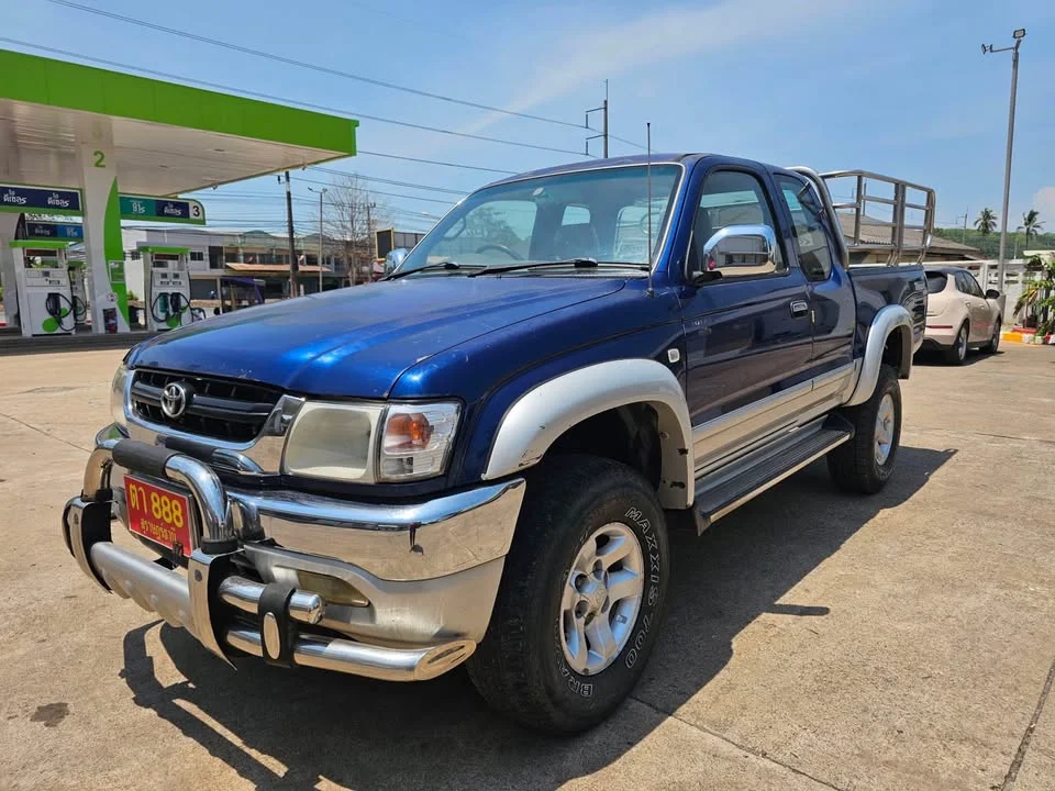 2002 Toyota Hilux Tiger VI 2