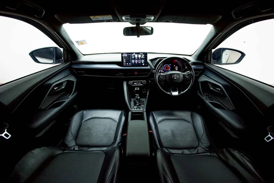 2024 Toyota Yaris Cross AC200 2