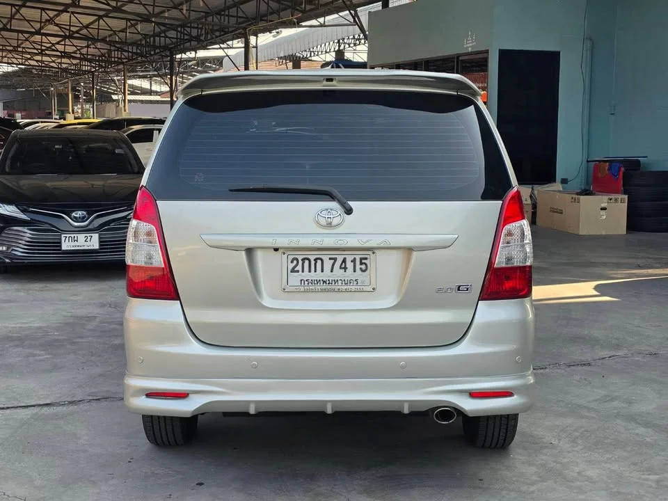 2012 Toyota Innova I 3