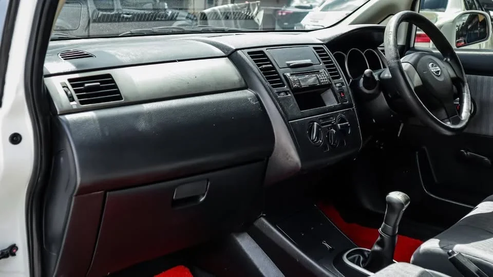 2007 Nissan Tiida I (C11) 3